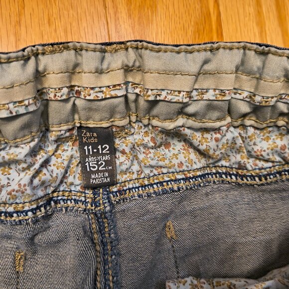 Zara Kids, Adjustable Waist Medium Wash Denim/Jeans, Girls Size 11-12 (GU) - Picture 2 of 6